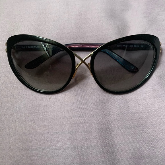 Tom Ford Sunglasses - Picture 3 of 7